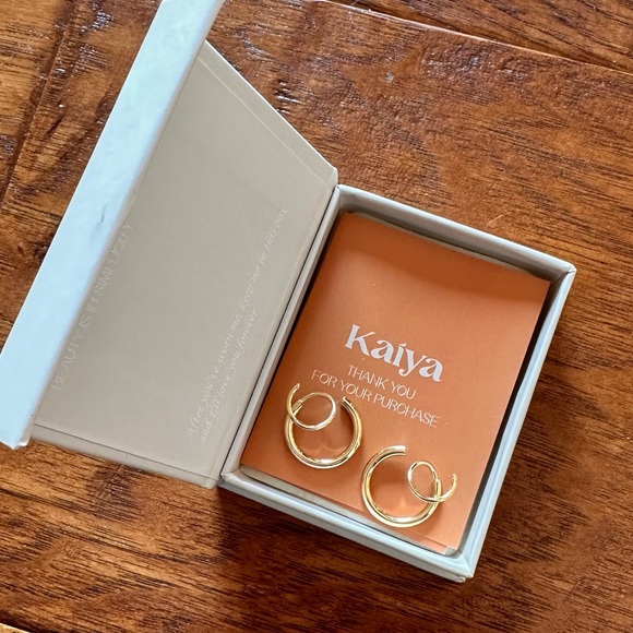 Kaiya Spiral Hoop Twist Double Earrings 14K Gold Plated - Picture 4 of 4